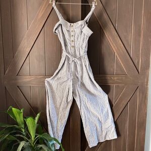 COPY - American Eagle Size 6 blue and white stripes jump suit